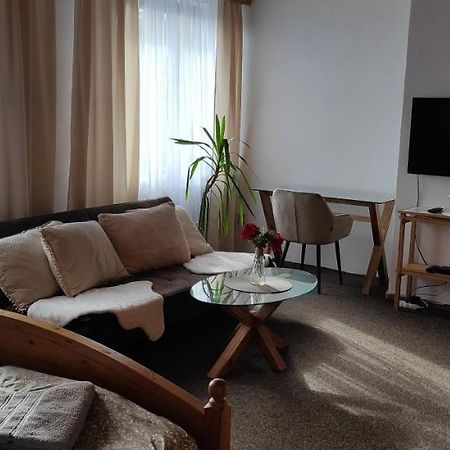 U Certa Hotel Čerčany Bagian luar foto