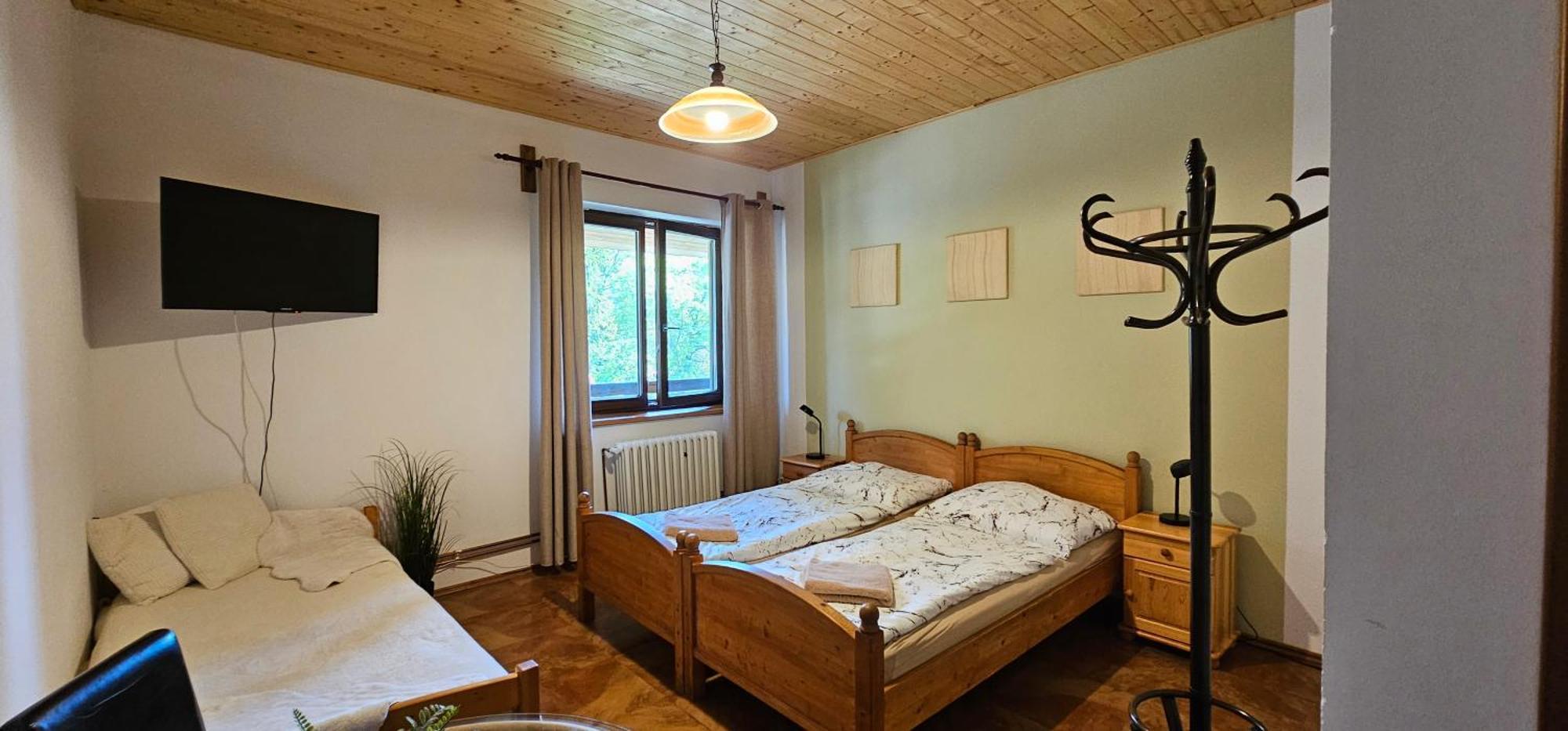 U Certa Hotel Čerčany Bagian luar foto