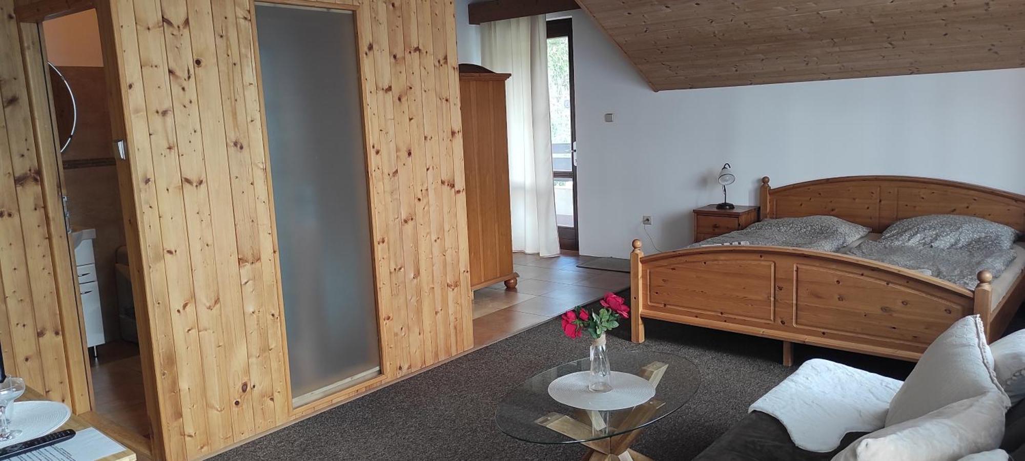 U Certa Hotel Čerčany Bagian luar foto